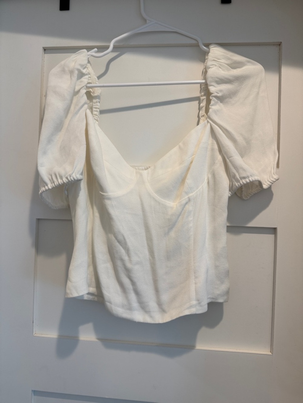 Wilfred Cream Puff Sleeve Sweetheart Top